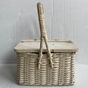 Vintage Hong Kong white distressed small basket